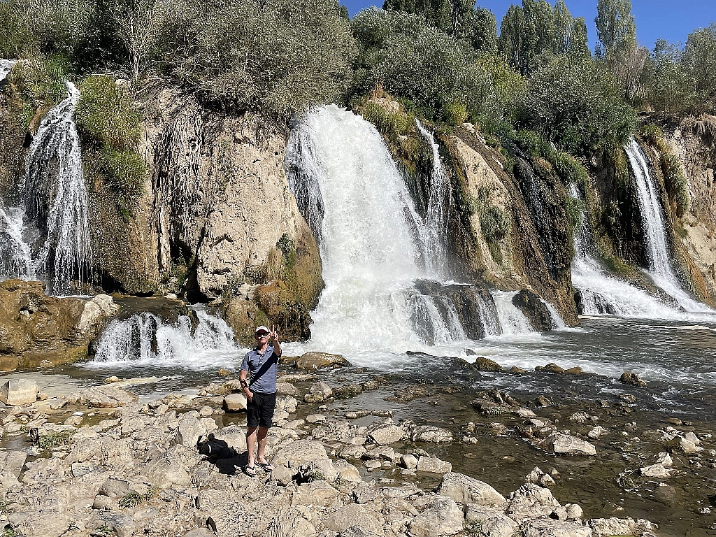 Muradiye Waterfalls